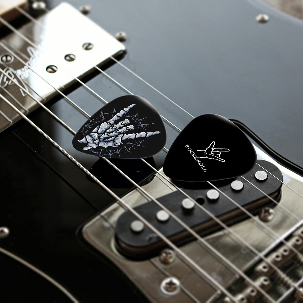 12 個のギターピック 0.46mm 0.71mm 0.96 - Musical Instruments Easy のレビューと価格